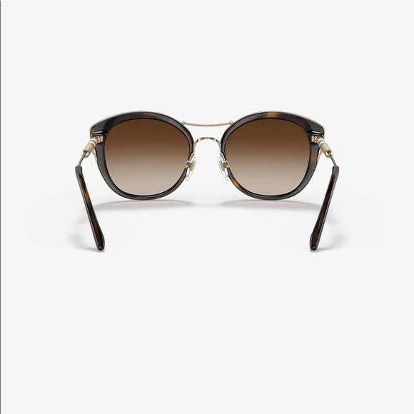 Burberry Sunglasses NWT - Picture 4 of 5